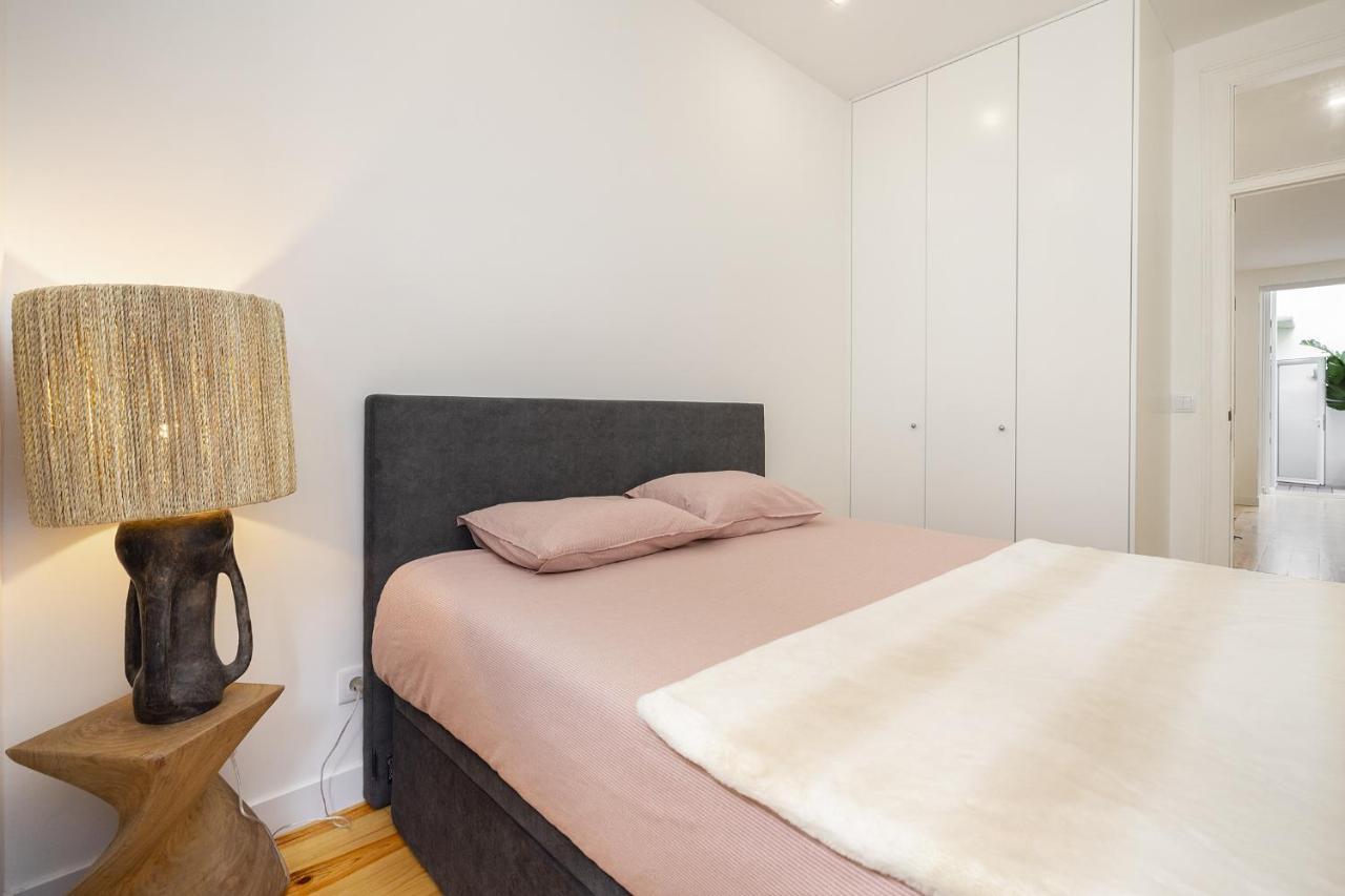 Whome Chic 1-Bed W/ Patio Perfect To Explore Lisboa Extérieur photo